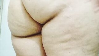 I open my pussy for you to lick it - 3 image