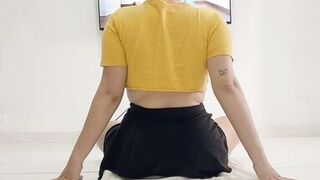 Camera records stepmother doing yoga - 6 image