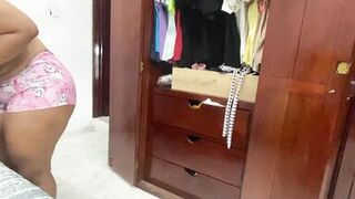 Camera records extreme big ass - 2 image