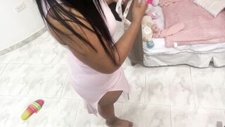 Surprising my voluptuous stepmother by changing clothes - 12 image