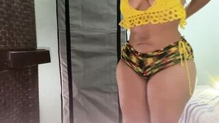 VOLUPTUOUS LADY OILING HER BBW ASS - 14 image