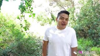 Korin has an OUTDOORS BLIND DATE and enjoys each minute of it - 4 image