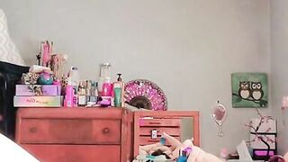 Playing like I'm giving a oral pleasure then I slip it up my fur pie - 10 image