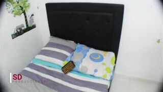 Fuck my stepdaughter in swap for not saying everything to her stepmother - Porn in Spanish - 3 image