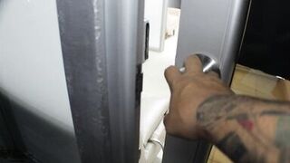 Fucking the horny real estate agent - Porn in Spanish - 3 image