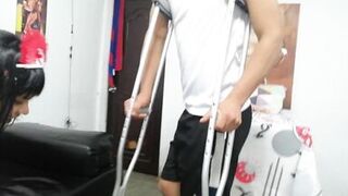 1 parte cojo con mi enfermera sexi hasta hacerme correr - 2 image