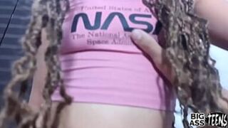 Fuck my stepmother's big ass whenever my stepfather is there I fuck her in the ass Xvideos Big Ass Teens - 1 image