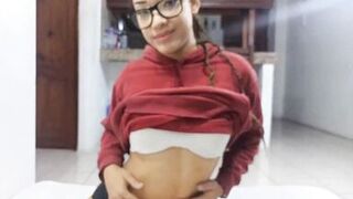 My hot stepsister comes to help her take some pictures for her Private page and we end up fucking my Babe Gostosa's big ass Xvideos - 4 image