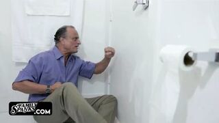 Big Butt Hispanic Milf Got Her Ass Bursted by her American Stepson - 6 image