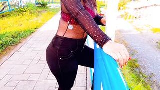 I Met A Boy In The Park And We Ended Up Fucking Without A Condom - Feels RICH. - 2 image