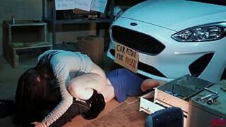 Slutty Customer Bangs Her Mechanic - Car Repair for Pussy - Alessia Caliente - 1 image