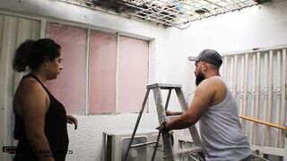 Fucking the electrician at home - 2 image