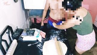 Mi madrastra bebe un vaso de viagra y se pone muy cachonda - 3 image