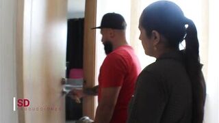 my stepsister loves to bring a man into the house- porn in Spanish