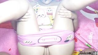 Yes daddy! Fill my tight pussy with hot sperm from your cock, my daddy fucks me when my mommy rests she enters the room in the horta of her ciesta. - 11 image