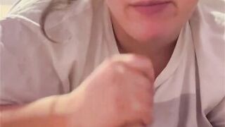 Eve Nobush loves to swallow - 14 image