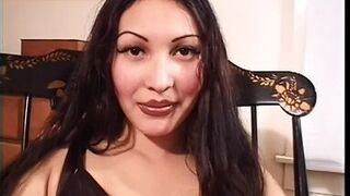 Curvy slut with huge tits gives a sloppy wet bj in kitchen