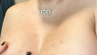 Grandes Tetas De Celia Lora - 11 image