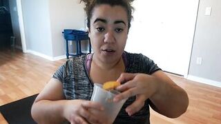 Stephanie Benitez fat ass twerking on the dick in Spanish - 14 image