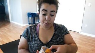 Stephanie Benitez fat ass twerking on the dick in Spanish - 3 image