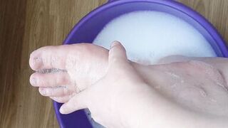 Feet wash after feet job witch cum - 8 image