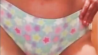 i masturbate in the bathroom - 5 image