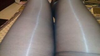 Shiny pantyhose ASMR and high heels - 1 image
