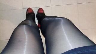 Shiny pantyhose ASMR and high heels - 12 image