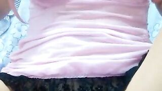 Anal beads entering my pussy until the end - 2 image