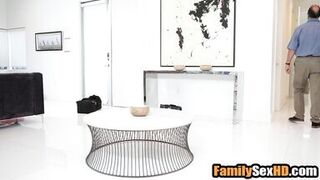 Large wazoo lalin girl mamma locks daddy in bath to fuck stepson - 5 image