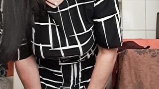 It's your first time, seeing a mature woman's pussy - 2 image