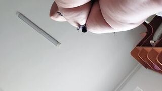 Sexy amateur wife prepares breakfast naked in the kitchen. - 4 image