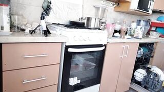 Sexy mom having breakfast in the bedroom, hairy, big, big ass. Sexy amateur wife fingers her until orgasm. - 14 image