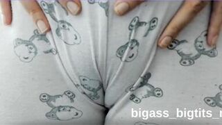 Watch this curvy European MILF with a camel toe tease and finger herself in homemade camgirl video - 7 image