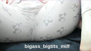 Bigass_bigtits_milf's curvy body gets naughty in homemade video with herself