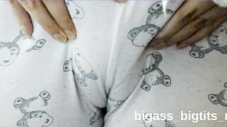 Watch bigass_bigtits_milf's curvy body bounce in solo play with her fingers - 15 image