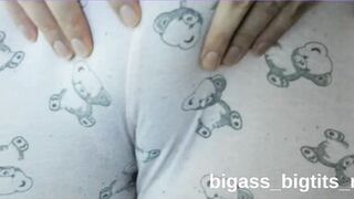 Watch bigass_bigtits_milf's curvy body bounce in solo play with her fingers - 4 image