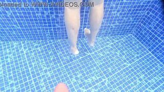 Sorprende MILF Dweybigass gets her tight pussy pounded in a rough pool sex session - 10 image