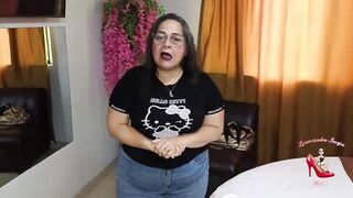 El Makinon, the busty Latina maid, takes Licenciada Angie milf50's hard cock in the jacuzz - 3 image